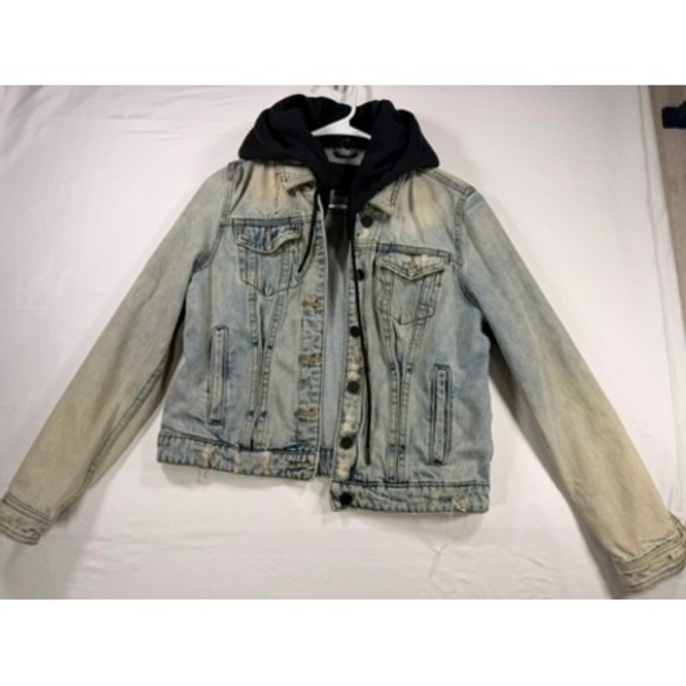 [BLANKNYC] Denim Jacket Hoodie Women Medium Light Wash Good Distressed Layered
